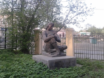 Муза. Садово-парковая скульптура